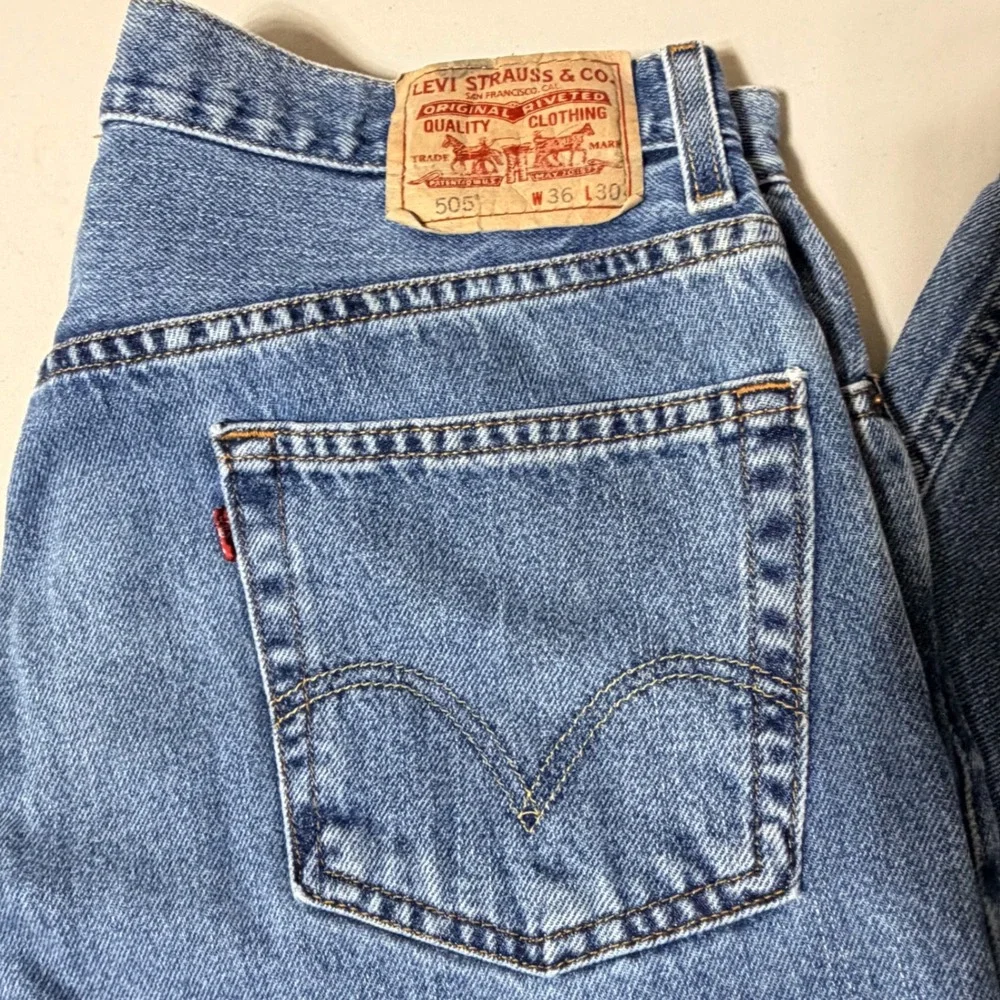 Levis 505 Regular Fit‎ Jeans 36x30 Blue Medium Wash Straight Leg Denim Mens